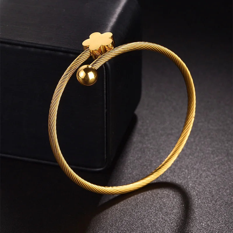 Fashion 2023 New Gold Color Star Charm Bangle For Women Stainless Steel Flower Circle Bracelet Girl Party Jewelry Gift