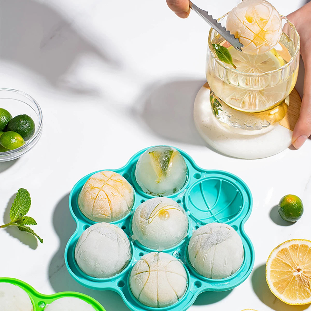 1pc Spherical Silicone Ice Grid Mold 7-hole Creative Whisky Ice Hockey Maker Easy Demolding Ice Cube Kitchen Party Bar Gadget