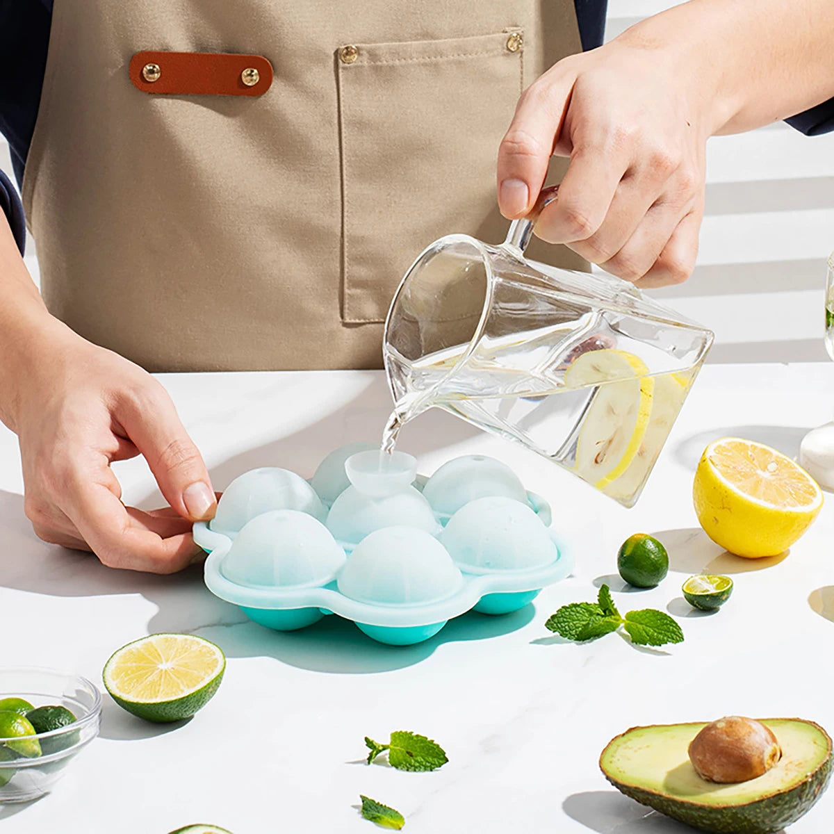 1pc Spherical Silicone Ice Grid Mold 7-hole Creative Whisky Ice Hockey Maker Easy Demolding Ice Cube Kitchen Party Bar Gadget