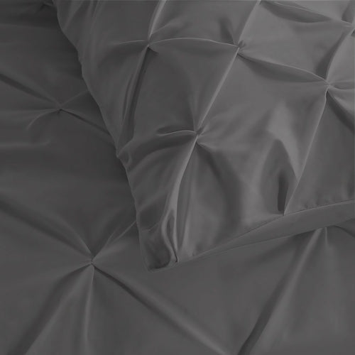 DreamZ Diamond Pintuck Duvet Cover Pillow Case Set in Full Size in