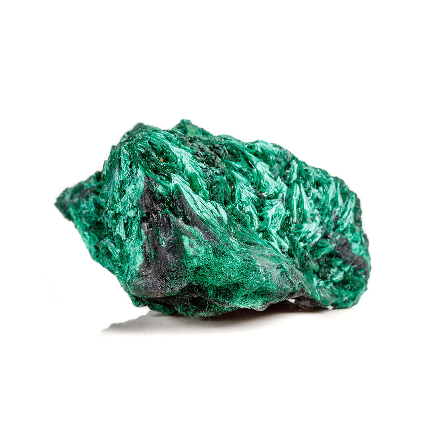 Pierre de Malachite sur fond blanc